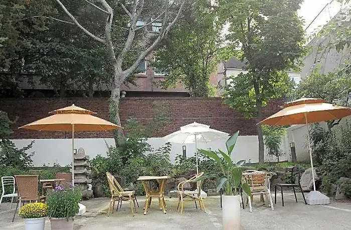 招待所 Slow Vibe Myeongdong 2*